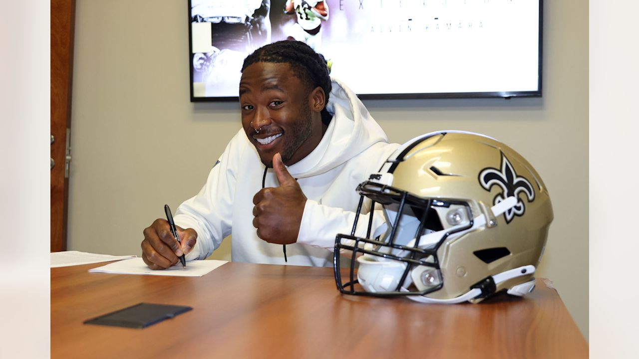 The moment Kamara and Sharp renewed their contracts