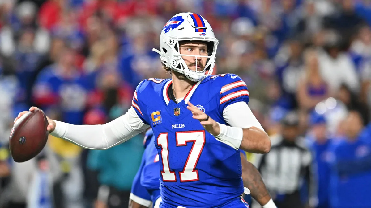NFL : Josh Allen connects with Josh Palmer on a 46-yard long pass