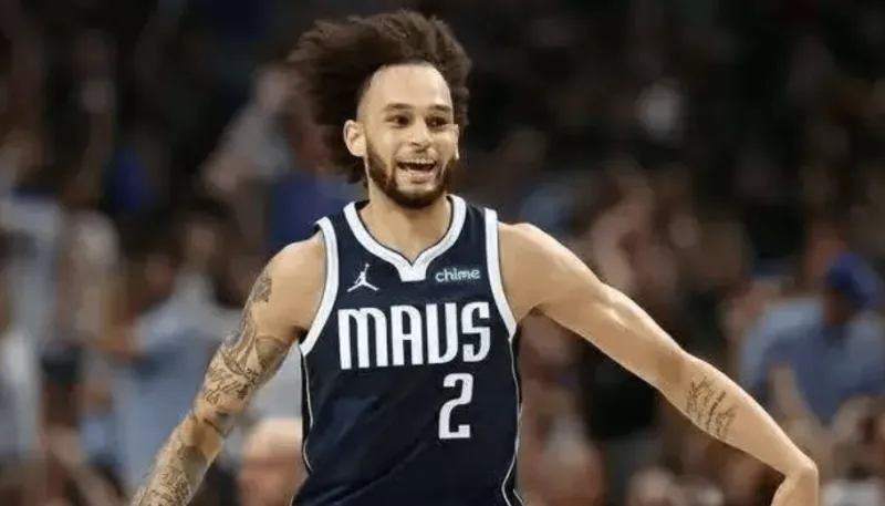 Mavericks exercise 2026-27 team option on Derek Lively Jr.'s contract