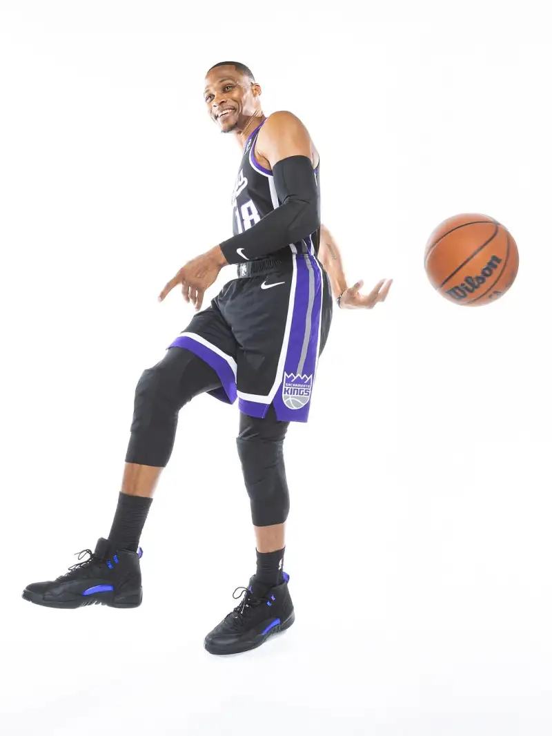A new chapter! Westbrook shared a photo of himself wearing a Kings jersey on social media