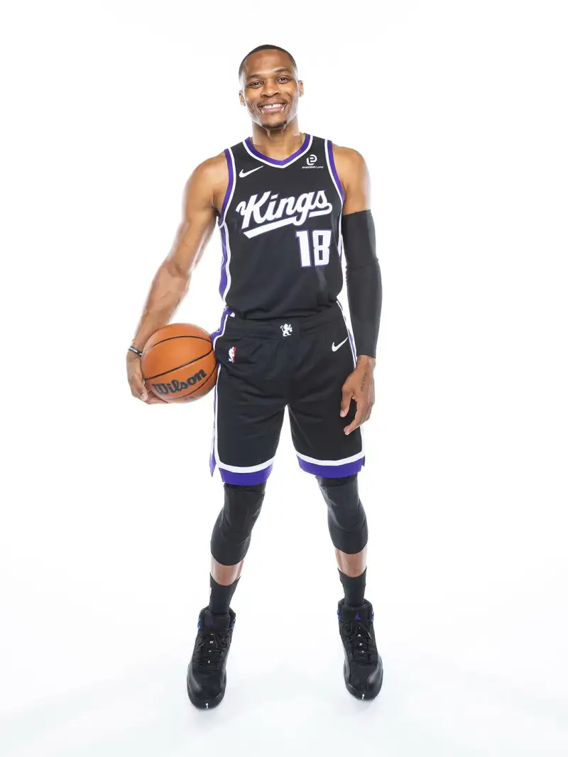 A new chapter! Westbrook shared a photo of himself wearing a Kings jersey on social media
