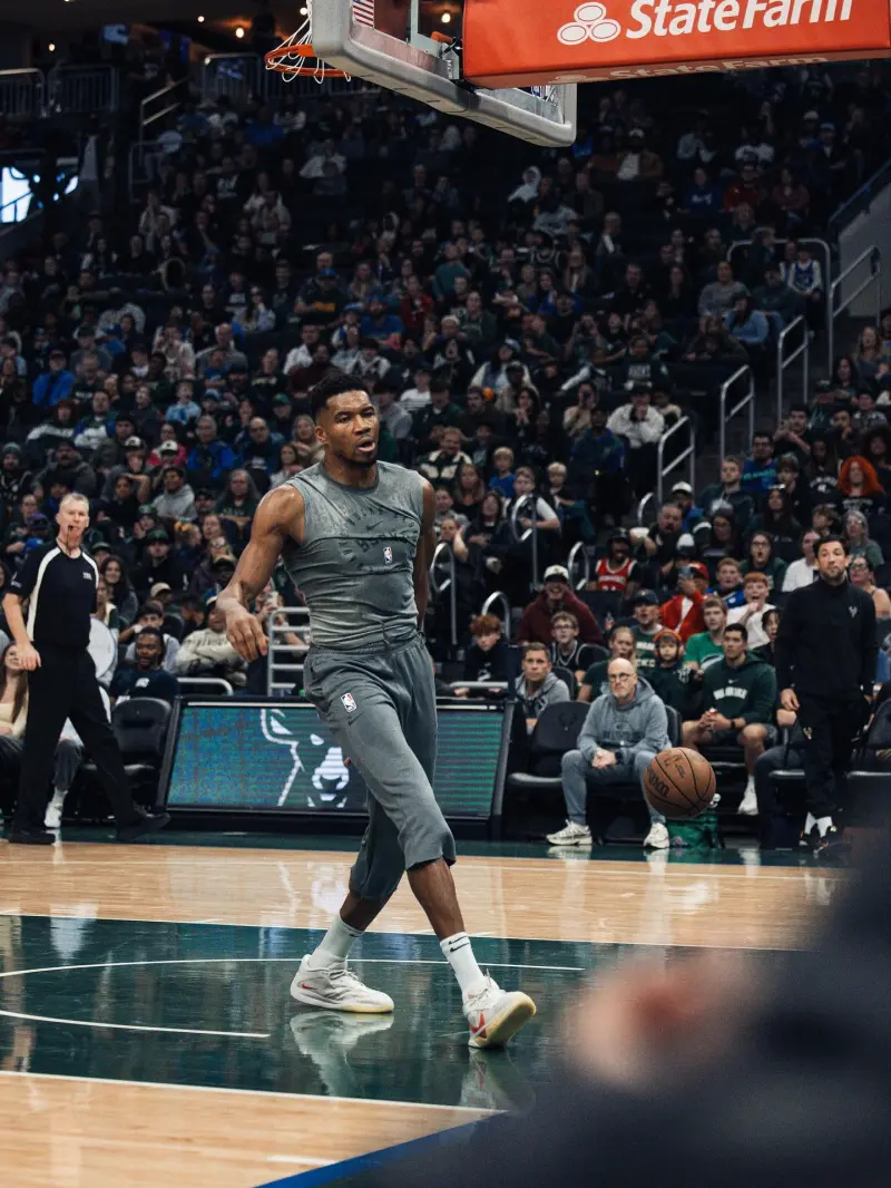 Flying Giannis! Bucks official shares training photos of Antetokounmpo with fans