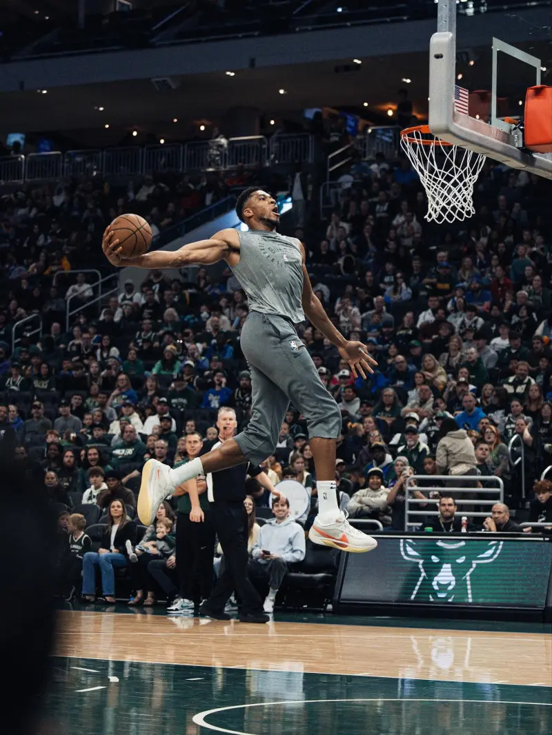 Flying Giannis! Bucks official shares training photos of Antetokounmpo with fans