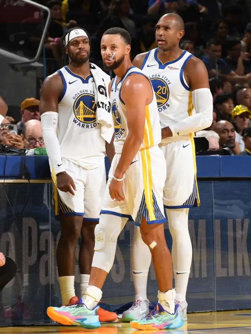 Warriors inside pillar! Al Horford posted a photo on Instagram: The 19th year of his career is coming