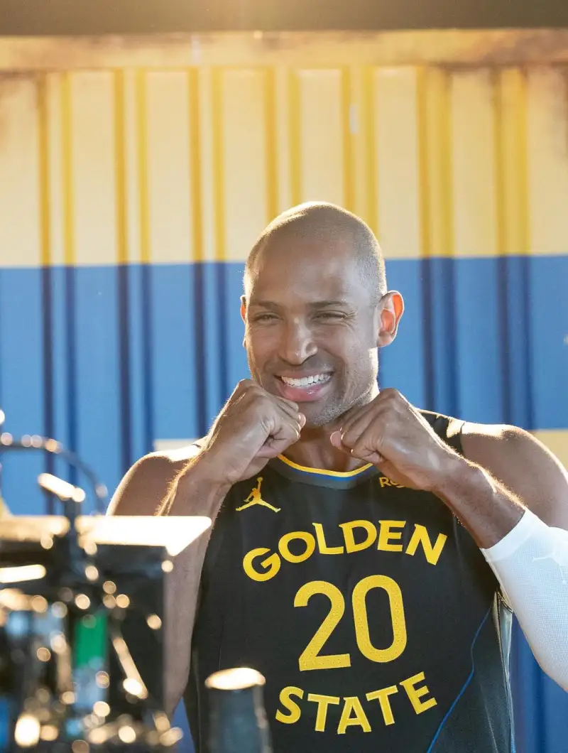 Warriors inside pillar! Al Horford posted a photo on Instagram: The 19th year of his career is coming