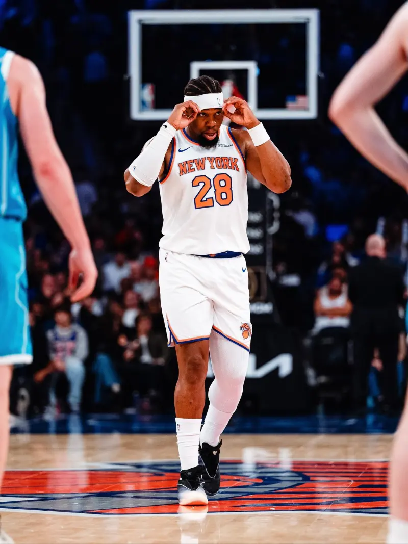 New York Cubs! Guershon Yabusele warms up for the opening game on Instagram, tomorrow's game against the Cavaliers