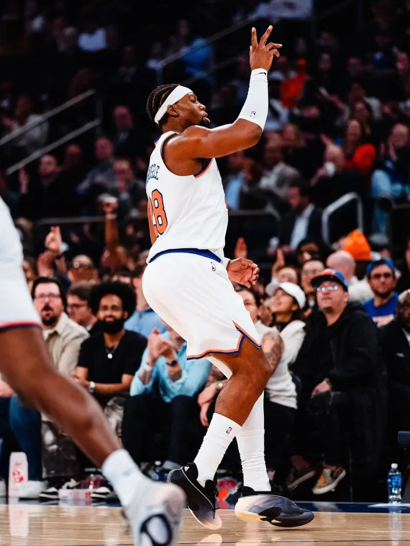 New York Cubs! Guershon Yabusele warms up for the opening game on Instagram, tomorrow's game against the Cavaliers