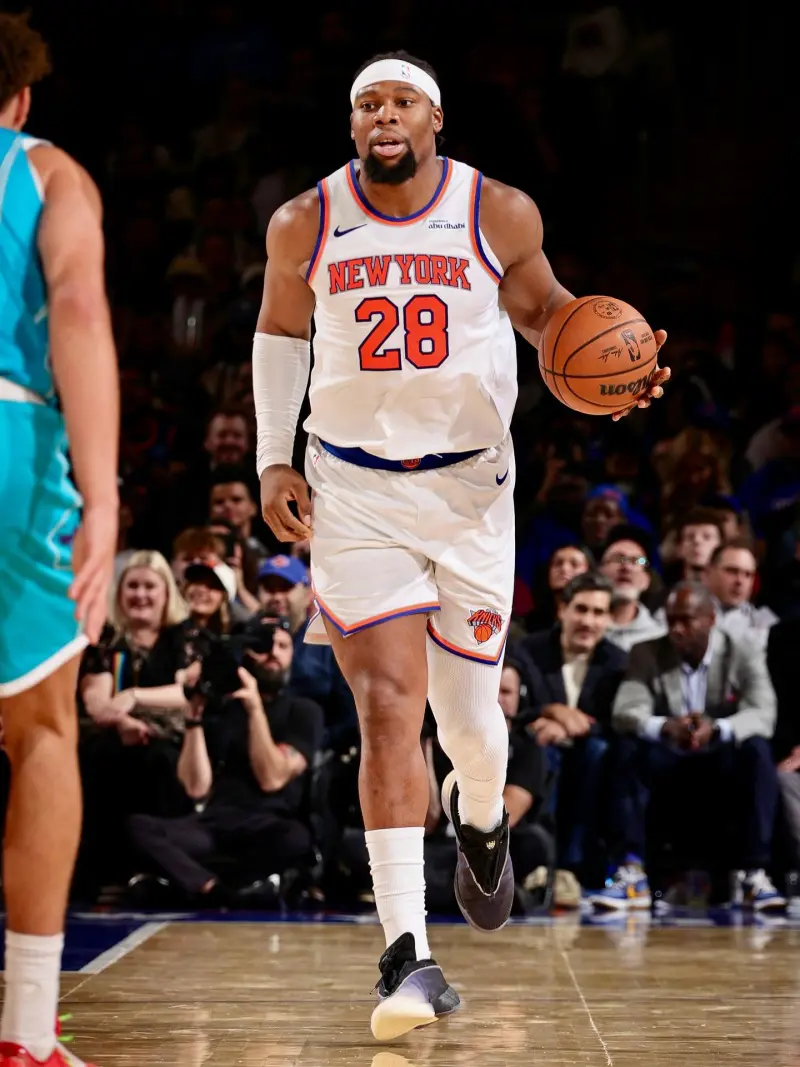 New York Cubs! Guershon Yabusele warms up for the opening game on Instagram, tomorrow's game against the Cavaliers