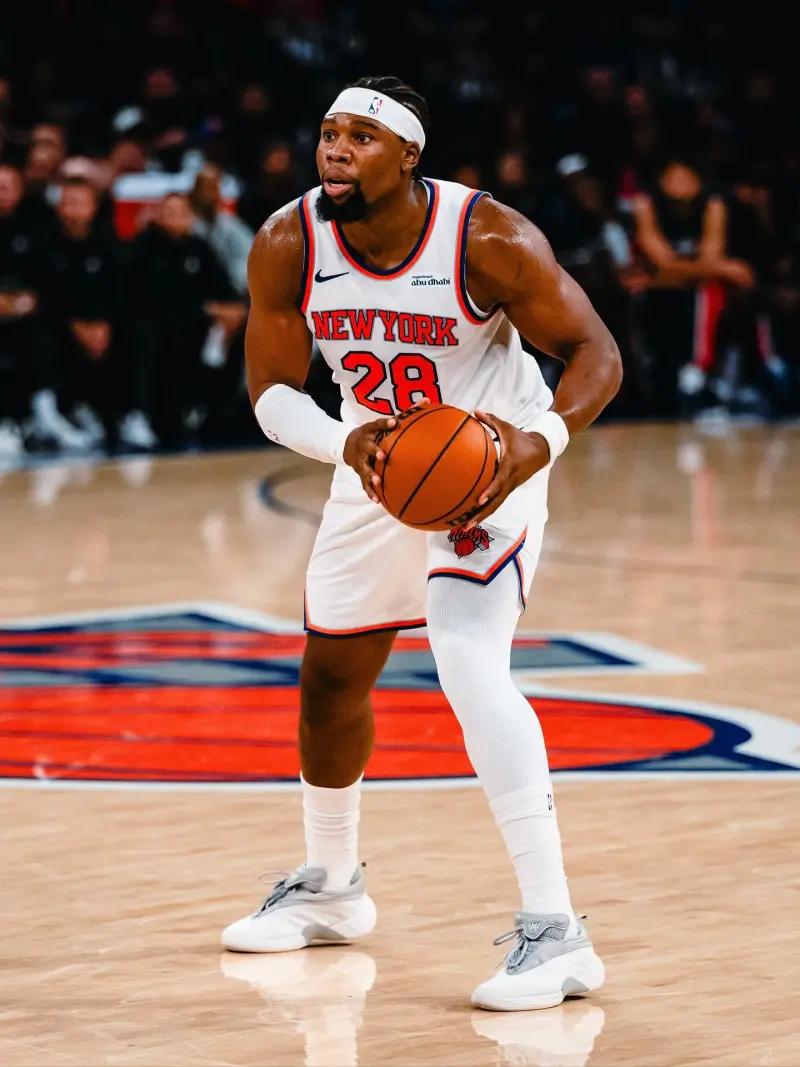 New York Cubs! Guershon Yabusele warms up for the opening game on Instagram, tomorrow's game against the Cavaliers