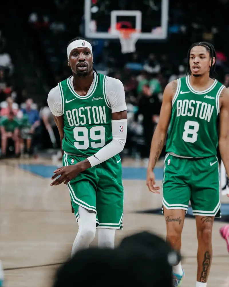 99 Trouble! Chris Boucher posts photos on Instagram to warm up for the opening game