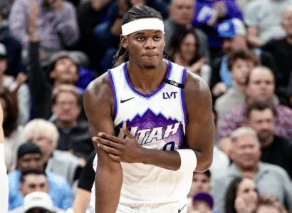 Exaggeration! The Jazz scored 78 points in the first half with 12 of 21 three-pointers.