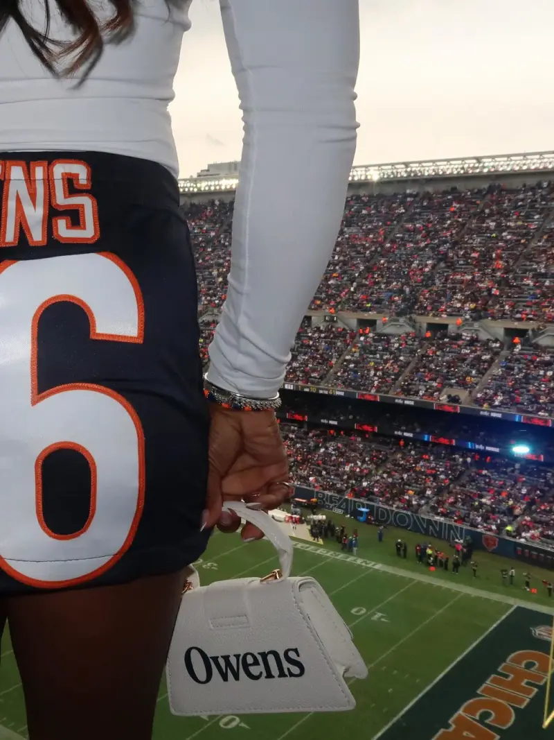 Simone Biles shares photos of the NFL Bears: Believe me, I know football
