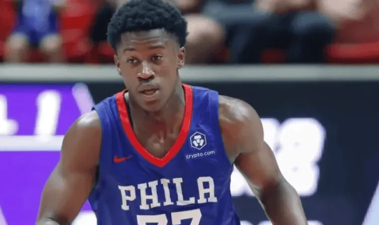 White: Edgecomb was very impressive. I wonder if anyone has ever performed like this in their debut.