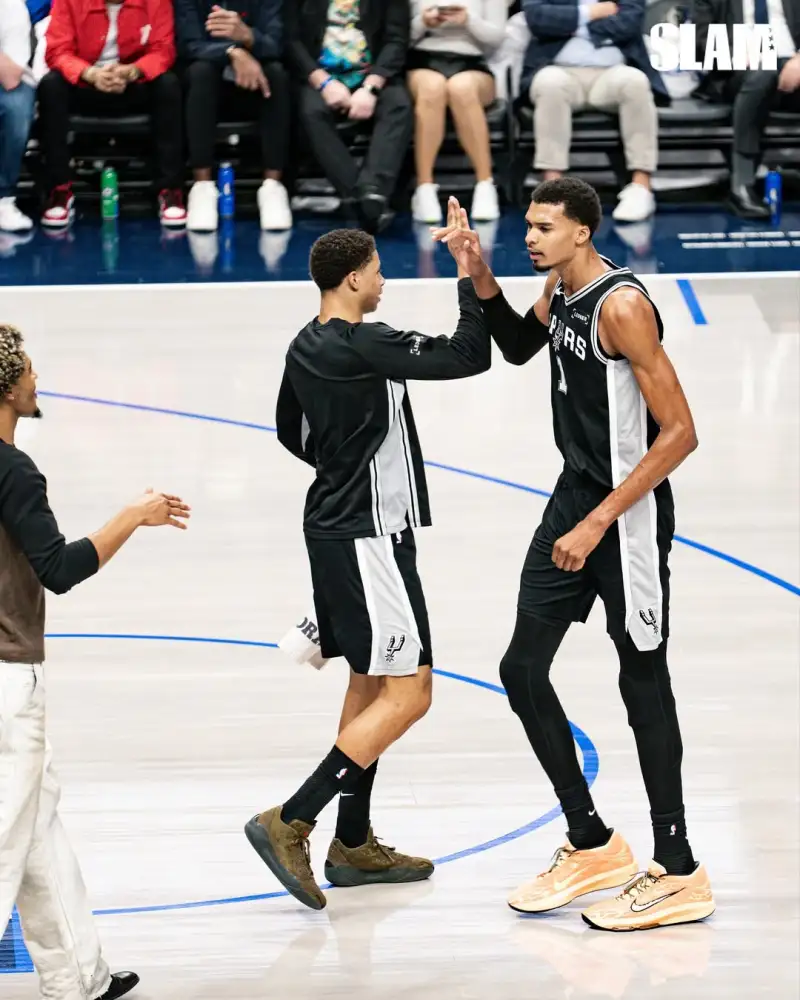 Will they dominate the league? Slam official releases photos of their squad