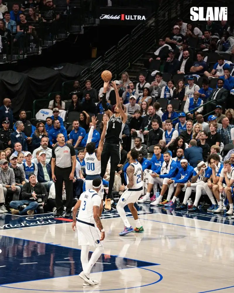 Will they dominate the league? Slam official releases photos of their squad