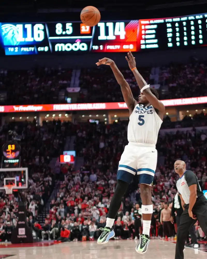 Superhero! Anthony Edwards shared yesterday's game photos on Instagram with fans