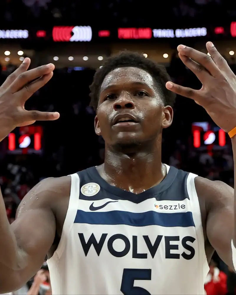 Superhero! Anthony Edwards shared yesterday's game photos on Instagram with fans