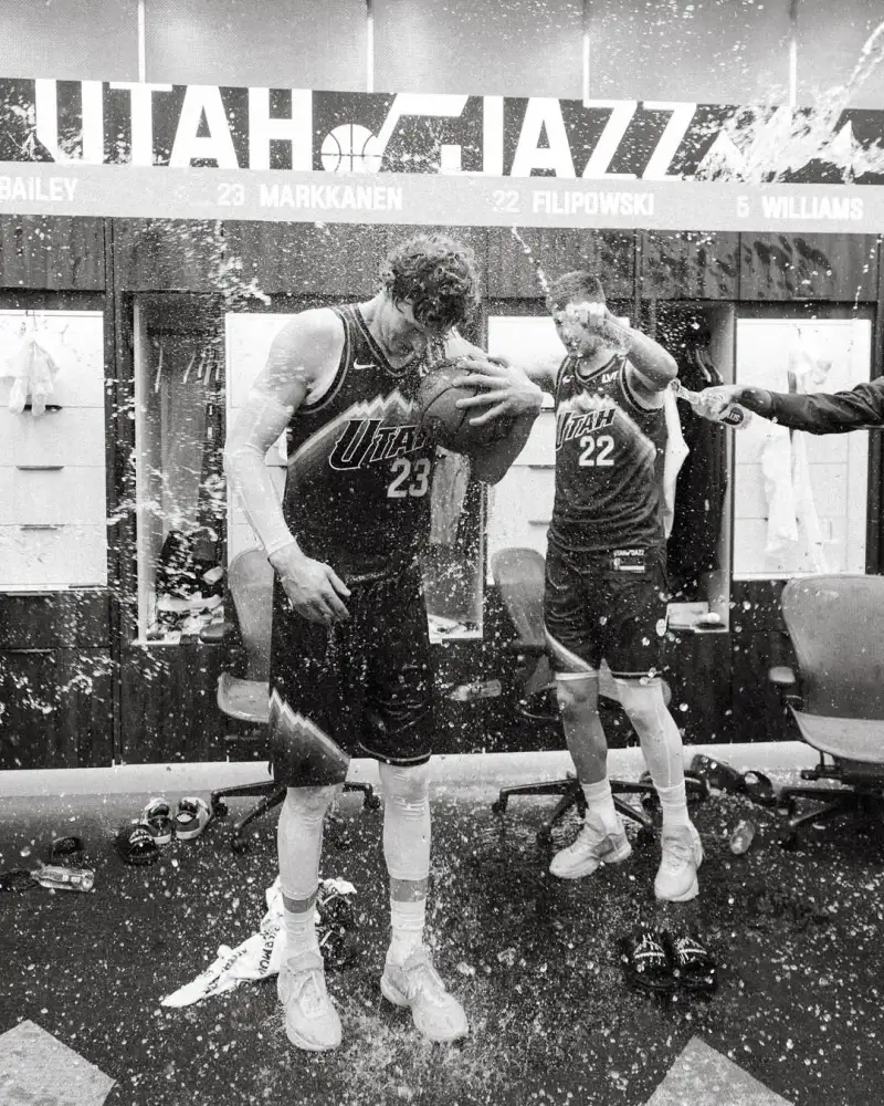 Finnish superstar Lauri Markkanen celebrates his 51-point night with a photo on Instagram.