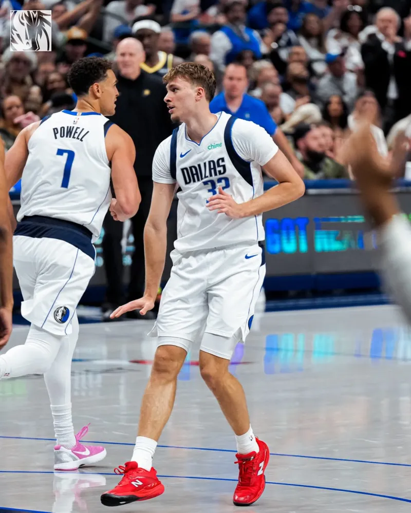 The Mavericks narrowly won at home! They posted several photos from the game, ending their home series with a victory.