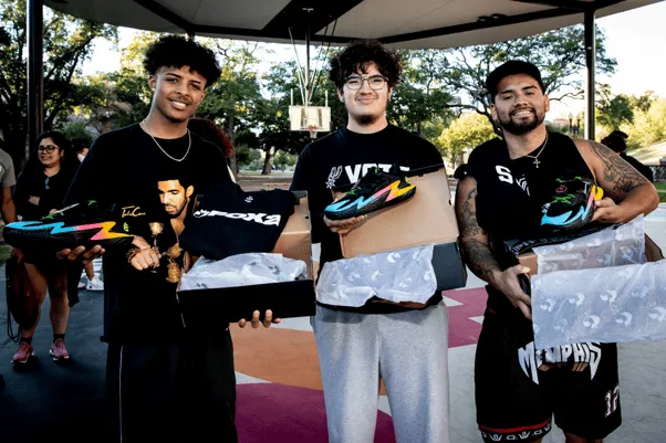 Helping others is a joy! The Spurs' official media outlet showcased De'Aaron Fox donating 50 pairs of shoes to a community pickup game.