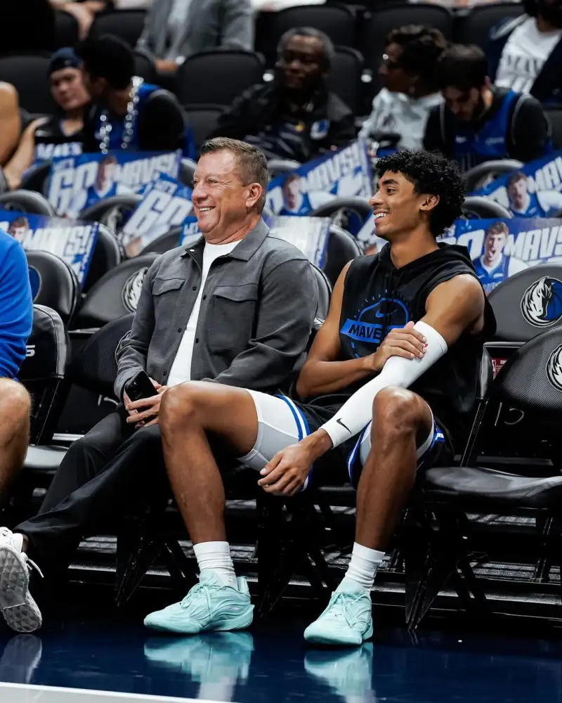 The journey has begun! Max Christie shares his game photos with fans on Instagram.