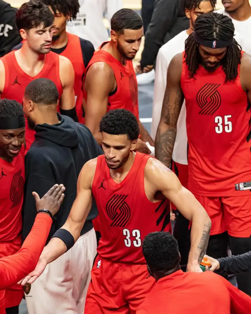 Welcome back! Robert Williams shared photos from yesterday's game on Instagram with fans.