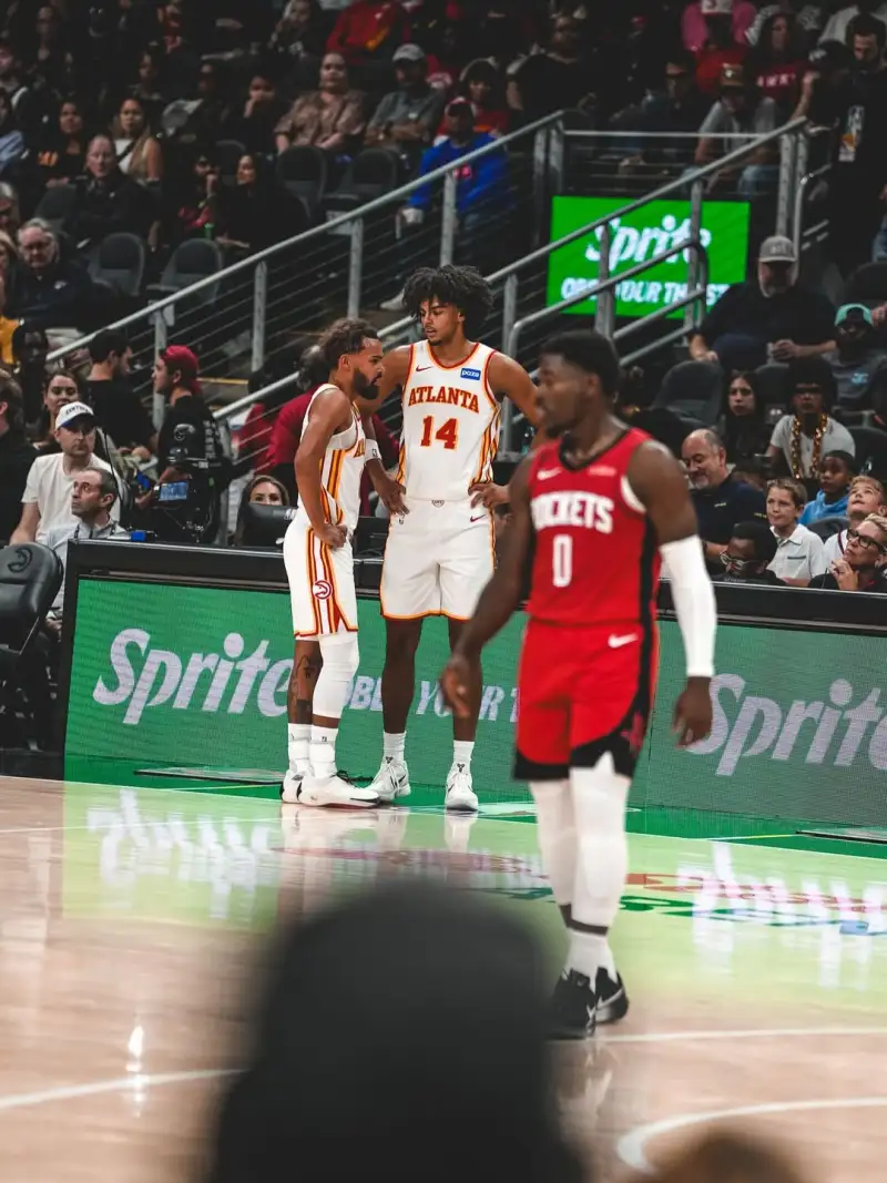 Visually stunning! Asa Newell shares photos with fans on Instagram: Here we go!