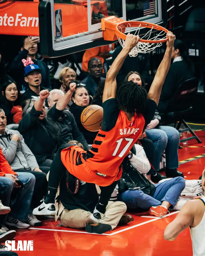 Slam's official account shared photos from yesterday's game: The Trail Blazers had a blast on holiday.