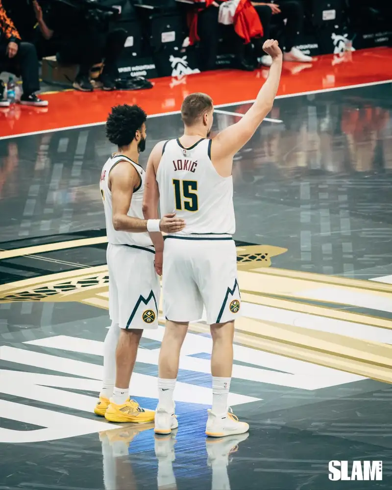 Slam's official account shared photos from yesterday's game: The Trail Blazers had a blast on holiday.