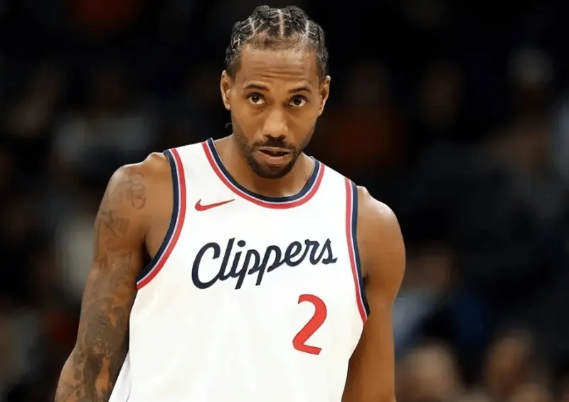 Lue: I didn't call a timeout on the last possession because I didn't want to give Spoelstra any defensive instructions, but Leonard missed the shot.