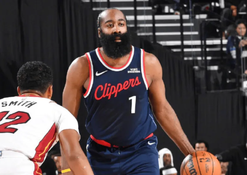 ESPN predicts the Clippers' chances of winning tomorrow's Clippers-Thunder game at 36.3%, while the Thunder's are a whopping 63.7%.