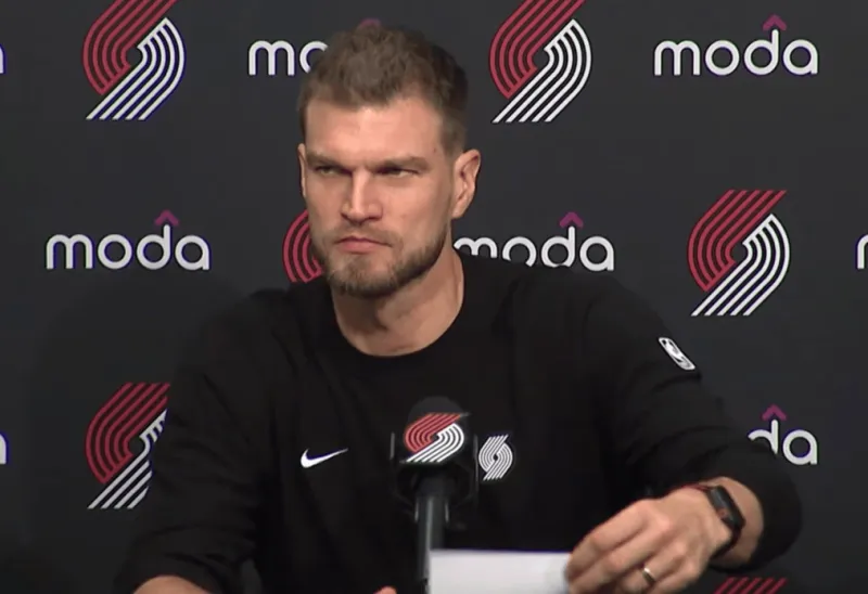 Splitter: The Lakers were better than us in many ways tonight, they played very well.