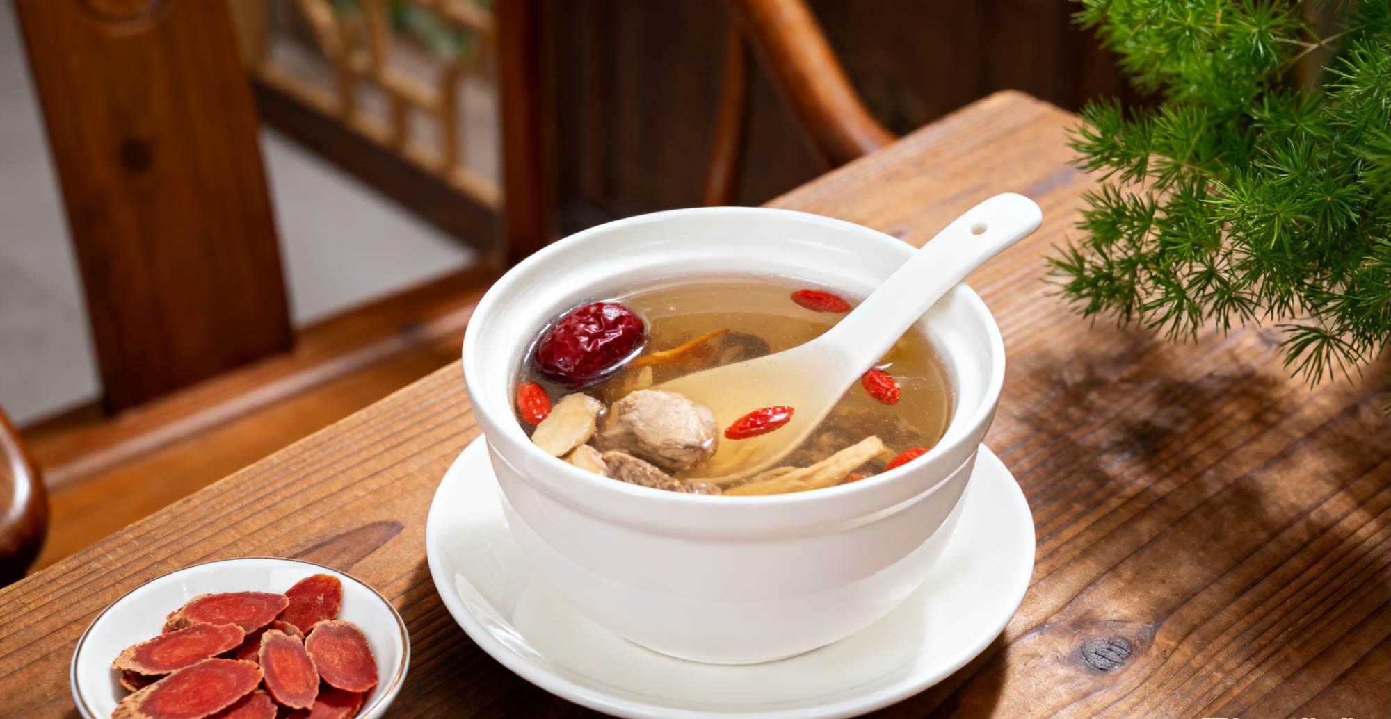 Traditional Chinese Medicine Health Preservation Formula