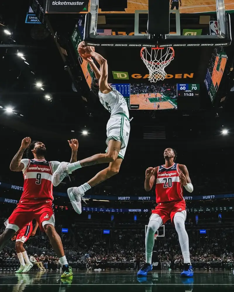 One alley-oop after another! The Celtics' official account shared photos of Minott on the court with fans.