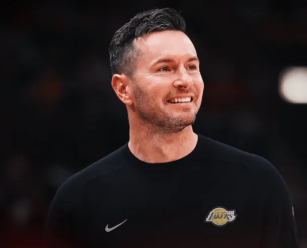 Ayton on chemistry with his new teammates: I have to tip my hat to Redick.