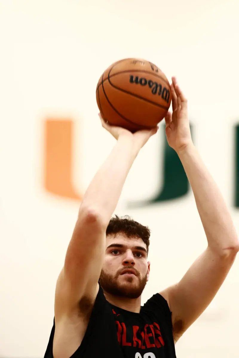 The Portland Trail Blazers posted training photos: the team atmosphere was relaxed.