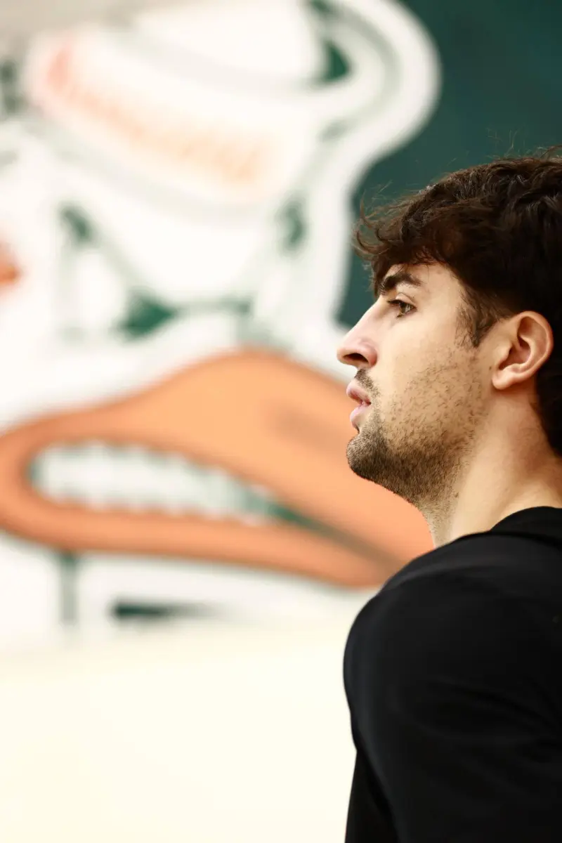 The Portland Trail Blazers posted training photos: the team atmosphere was relaxed.