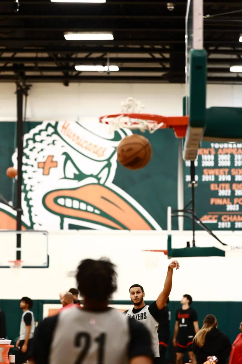 The Portland Trail Blazers posted training photos: the team atmosphere was relaxed.