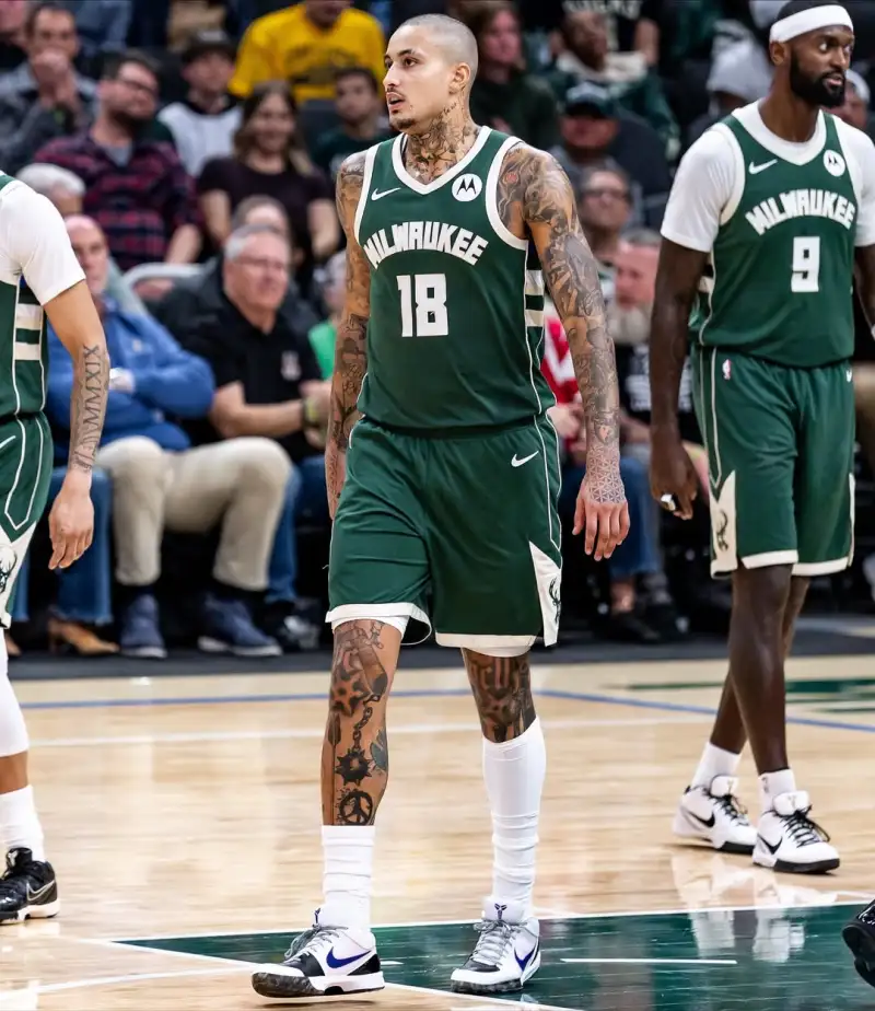 Kyle Kuzma's dashing style! He posts a photo on Instagram the Bucks are currently fifth in the Eastern Conference.