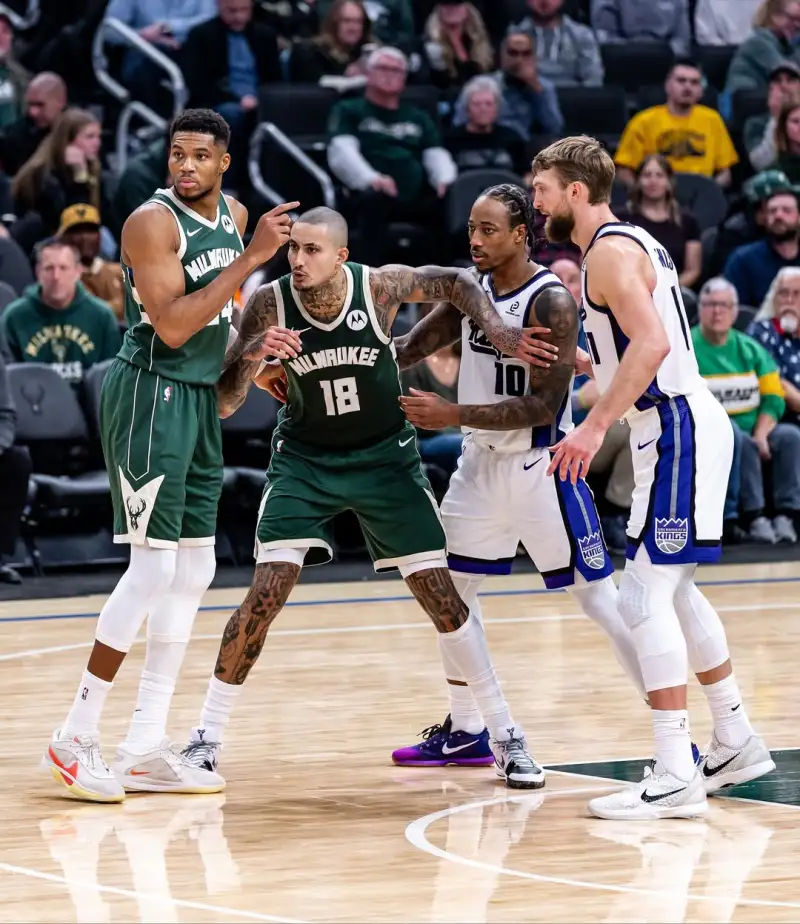 Kyle Kuzma's dashing style! He posts a photo on Instagram the Bucks are currently fifth in the Eastern Conference.