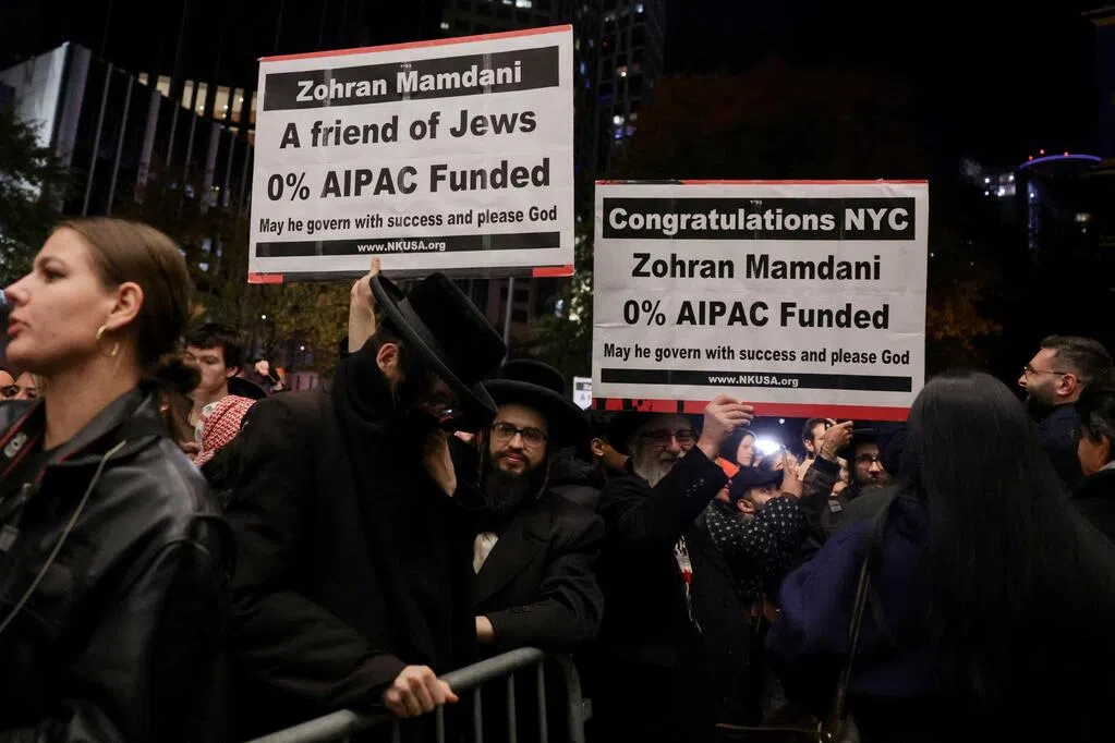 Mamdani becomes mayor of New York City, clashing with Trump.