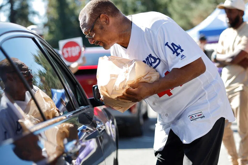 US government shutdown delays  billion arms exports, impacting aid to Ukraine.