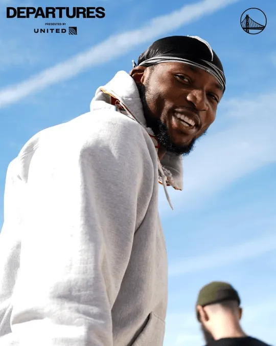 Warriors players boarding the plane: road trip