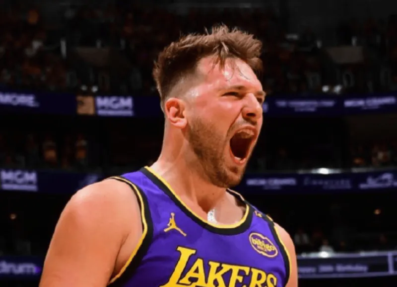 Doncic scored 31 points and had 6 assists in three quarters.