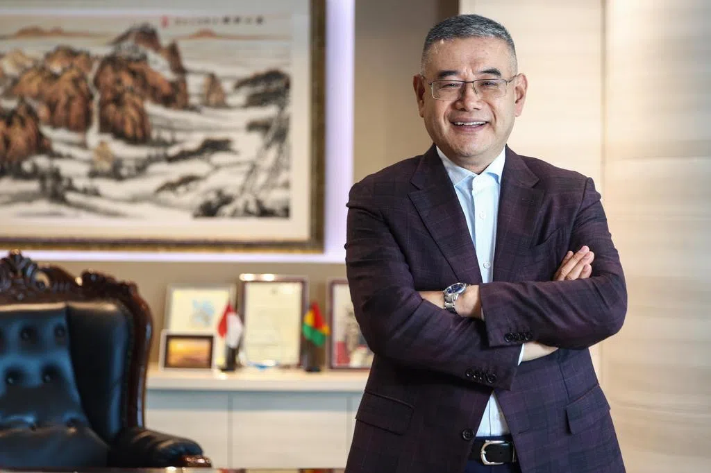 The world's largest green iron ore mine project, valued at 30 billion yuan, has commenced production.