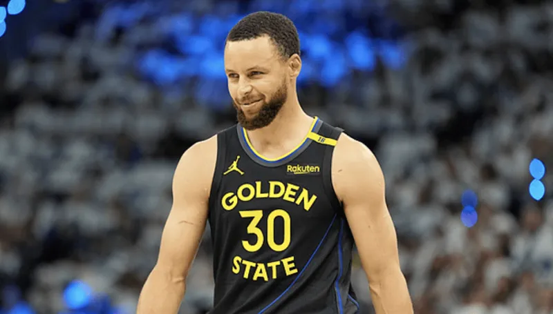 Curry was called for his first flagrant foul.