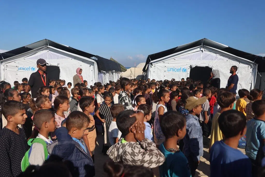 The US military plans to build a temporary base near Gaza that can accommodate 10,000 people.