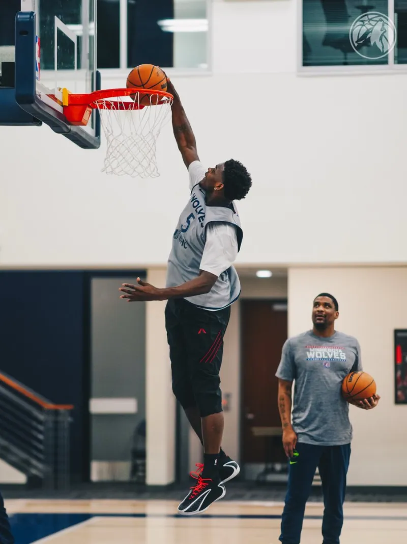 Forest shared training photos with fans.