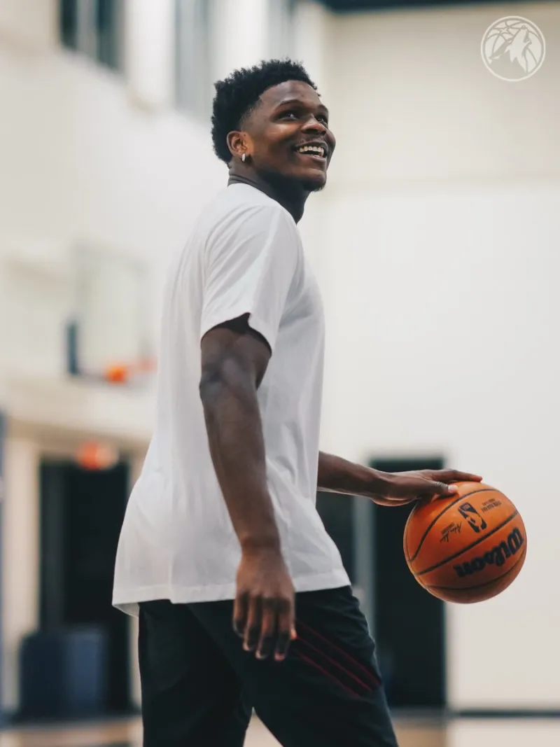 Forest shared training photos with fans.