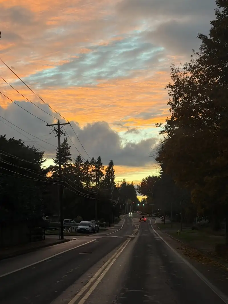 What's his physique like? Deni Avdia posts a recent photo.